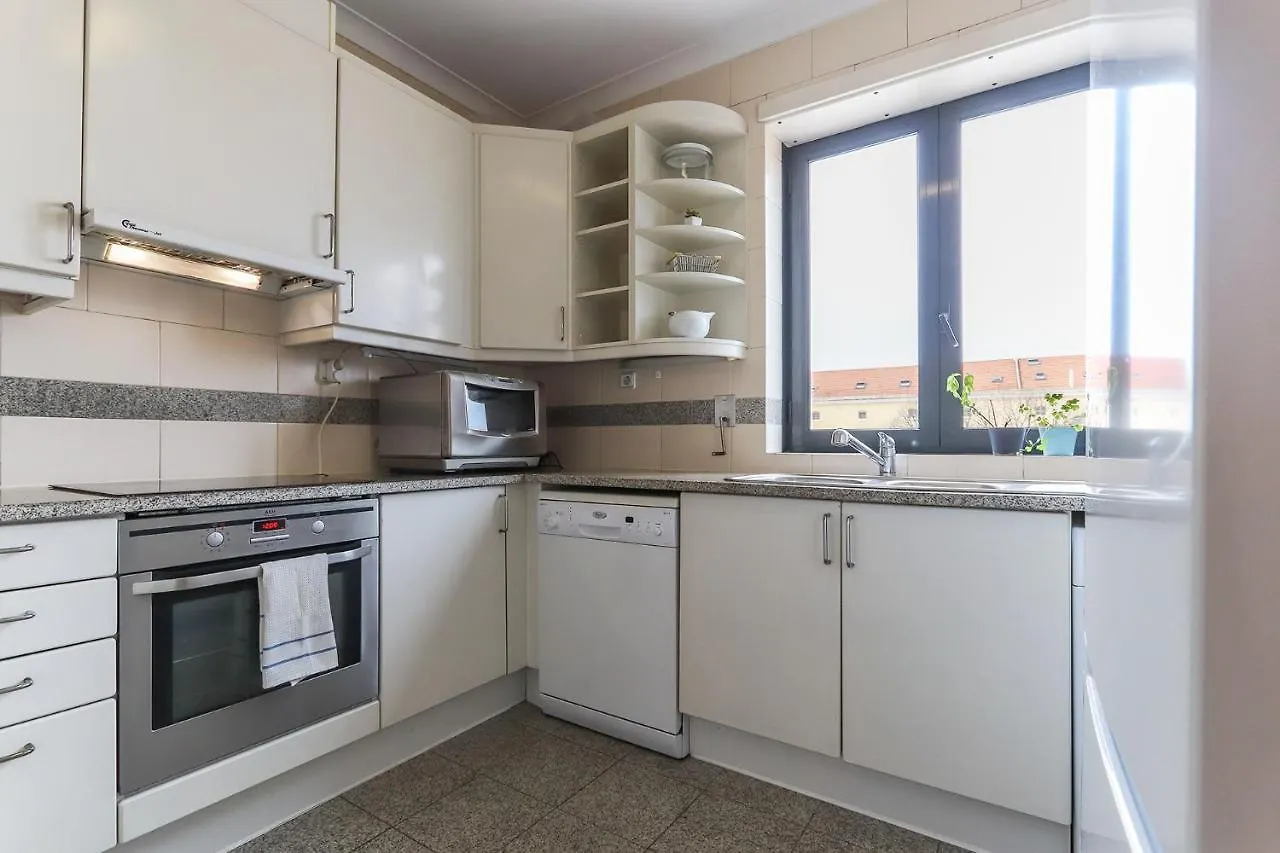 Vita Portucale ! Modern Apartment With Garage Lisbon