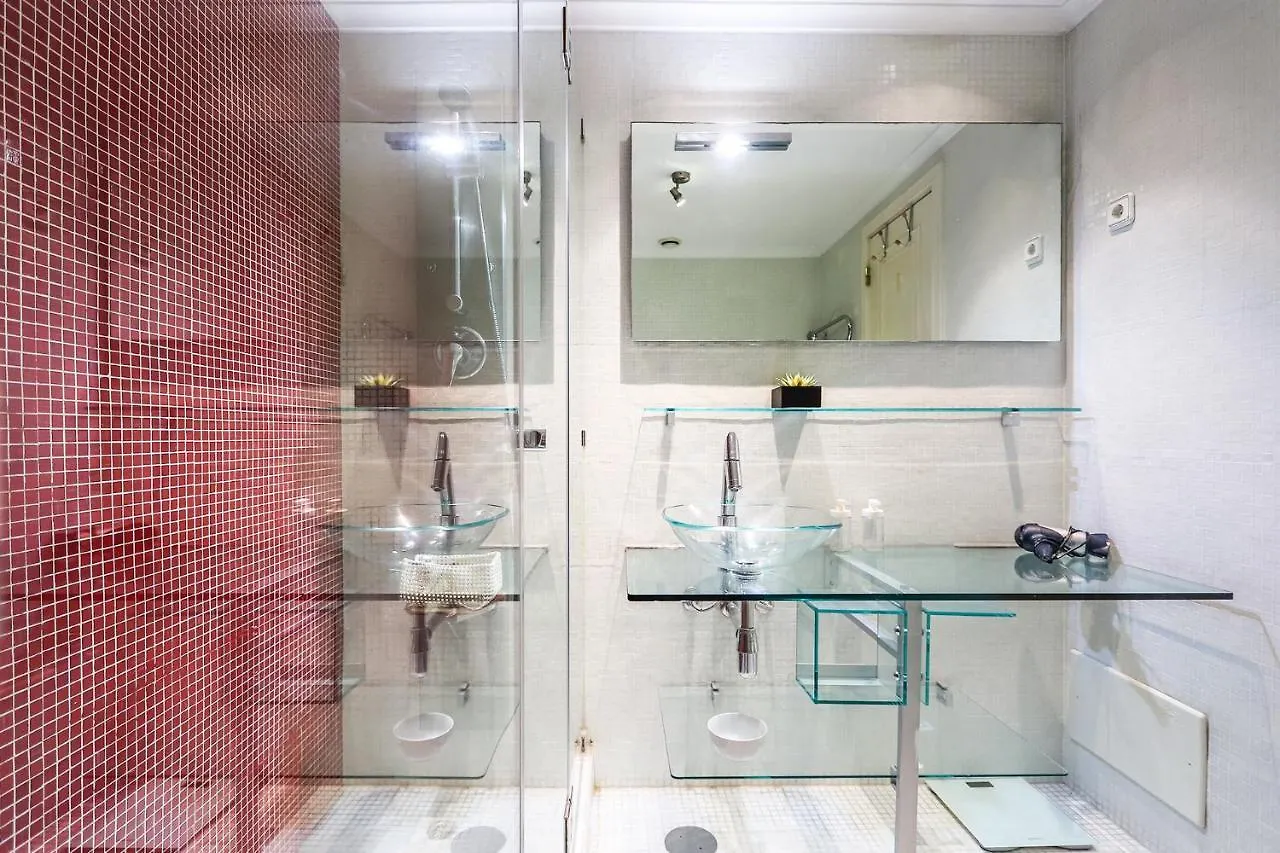 Vita Portucale ! Modern Apartment With Garage Lisbon