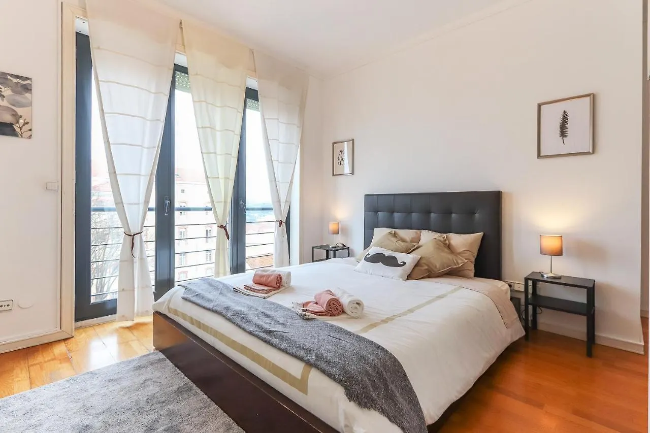 Vita Portucale ! Modern Apartment With Garage contacts