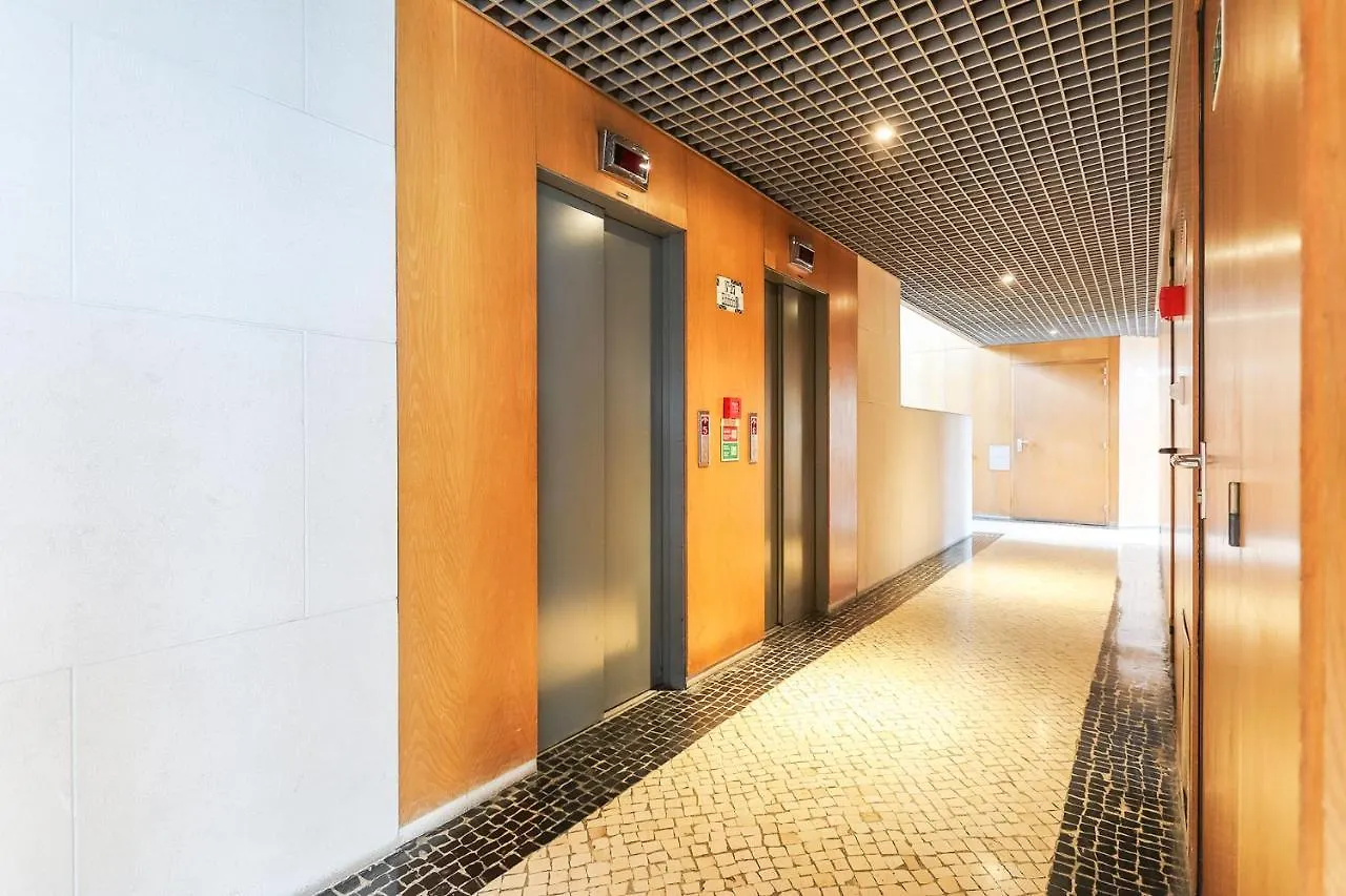 Vita Portucale ! Modern Apartment With Garage Lisbon